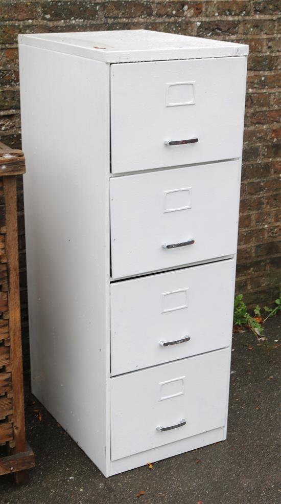 Metal filing cabinet(-)